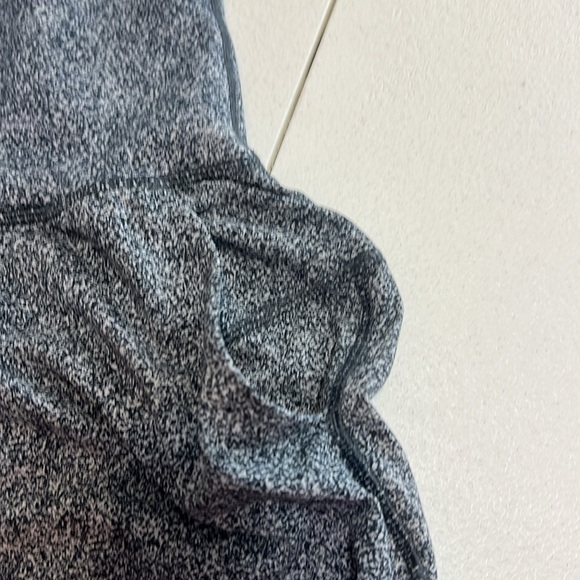 Lululemon &Go On the Go Sz 6 Leggings/Jogger Cropped Pant Grey Speckle Print - Picture 9 of 10